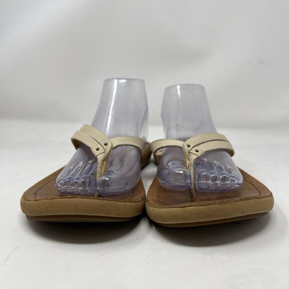 OLUKAI Kapehe Luana Tapa Sahara Leather Straps Thong White Sandals Size 11 - Picture 3 of 10